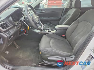 Zdjęcie 7 z 12 samochodu: 2016 KIA OPTIMA LX VIN:5XXGT4L34GG070936 - miniatura