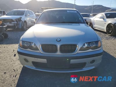 Piąte zdjęcie samochodu w środku: 2004 BMW 330 I VIN:WBAEV534X4KM37496 - miniatura