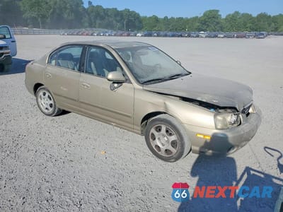 Czwarte zdjęcie samochodu z boku: 2002 HYUNDAI ELANTRA GLS VIN:KMHDN45D72U306688 - miniatura