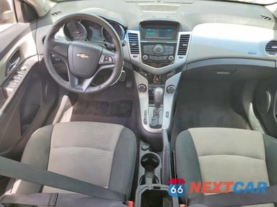 Zdjęcie 8 z 11 samochodu: 2012 CHEVROLET CRUZE LS VIN:1G1PC5SH4C7249010 - miniatura