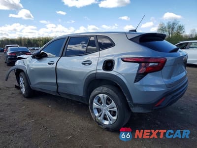 Drugie zdjęcie samochodu z przodu: 2024 CHEVROLET TRAX LS VIN:KL77LFE22RC037076 - miniatura