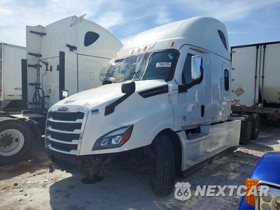 Drugie zdjęcie samochodu z przodu: 2020 FREIGHTLINER CASCADIA 126 SEMI TRUCK VIN:1FUJHHDRXLLLZ1013 - miniatura