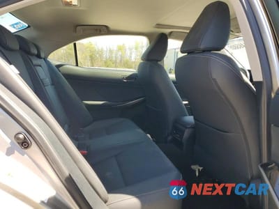 Zdjęcie 10 z 12 samochodu: 2016 LEXUS IS 300 VIN:JTHCM1D29G5009665 - miniatura