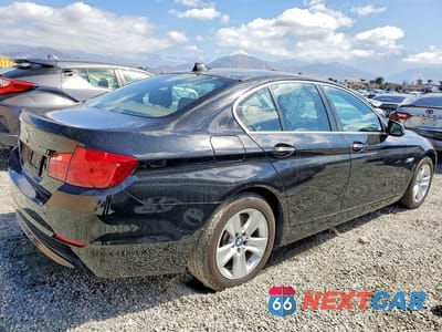 Trzecie zdjęcie samochodu z tyłu: 2012 BMW M5 VIN:WBAXG5C57CDY28670 - miniatura