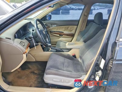 Zdjęcie 7 z 12 samochodu: 2008 HONDA ACCORD EXL VIN:JHMCP26858C059104 - miniatura
