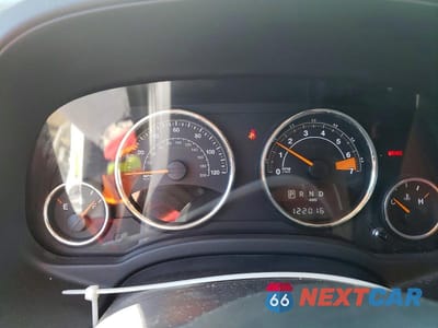 Zdjęcie 9 z 13 samochodu: 2016 JEEP COMPASS LATITUDE VIN:1C4NJDEB7GD655151 - miniatura