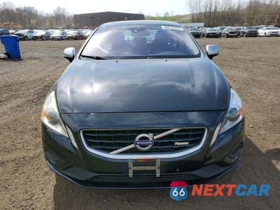 Piąte zdjęcie samochodu w środku: 2012 VOLVO S60 T6 VIN:YV1902FH4C2083404 - miniatura