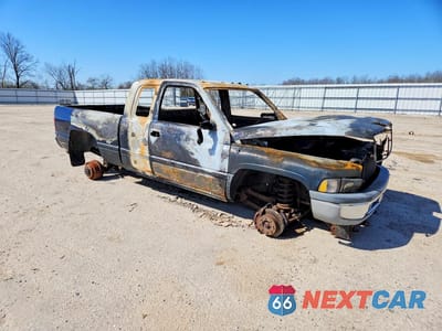 Czwarte zdjęcie samochodu z boku: 2001 DODGE RAM 2500 VIN:1B7KF23W41J283601 - miniatura