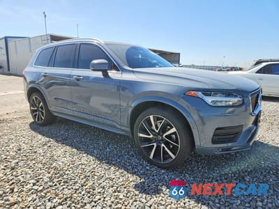 Czwarte zdjęcie samochodu z boku: 2020 VOLVO XC90 T6 MOMENTUM VIN:YV4A221K4L1561811 - miniatura