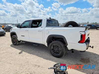 Drugie zdjęcie samochodu z przodu: 2025 TOYOTA TUNDRA SR5 VIN:5TFLA5DB5SX290720 - miniatura