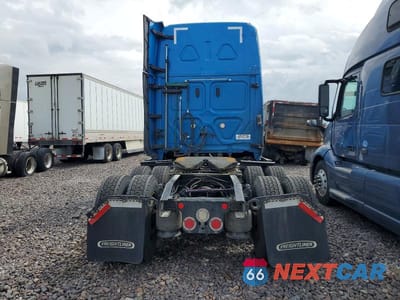 Zdjęcie 6 z 10 samochodu: 2023 FREIGHTLINER CASCADIA 126 SEMI TRUCK VIN:1FUJHHDR0PLUE6750 - miniatura