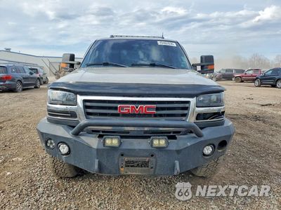 Piąte zdjęcie samochodu w środku: 2005 GMC SIERRA K2500 HEAVY DUTY VIN:1GTHK23265F840309 - miniatura