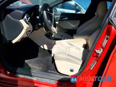 Zdjęcie 7 z 12 samochodu: 2018 MERCEDES-BENZ CLA 250 VIN:WDDSJ4EB3JN535650 - miniatura