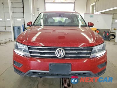 Piąte zdjęcie samochodu w środku: 2019 VOLKSWAGEN TIGUAN SE VIN:3VV2B7AX4KM140190 - miniatura