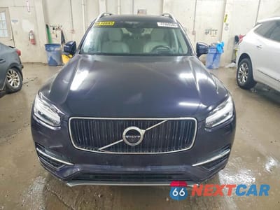 Piąte zdjęcie samochodu w środku: 2019 VOLVO XC90 T6 MOMENTUM VIN:YV4A22PK4K1420839 - miniatura