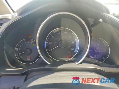 Zdjęcie 9 z 11 samochodu: 2017 HONDA FIT LX VIN:JHMGK5H55HS021818 - miniatura