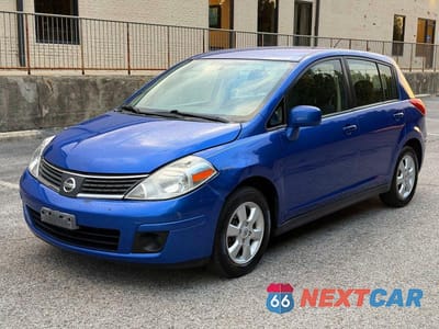 Drugie zdjęcie samochodu z przodu: 2009 NISSAN VERSA 1.8 S VIN:3N1BC13EX9L416301 - miniatura