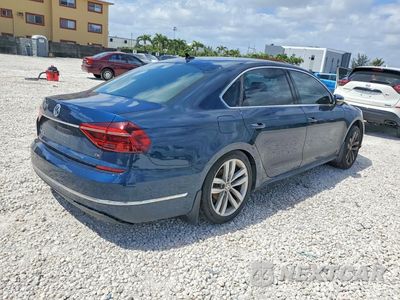 Trzecie zdjęcie samochodu z tyłu: 2018 VOLKSWAGEN PASSAT SE VIN:1VWBA7A32JC018021 - miniatura