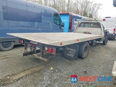 Trzecie zdjęcie samochodu z tyłu: 1987 FORD F350 VIN:1FDKF3714HNA52958 - miniatura