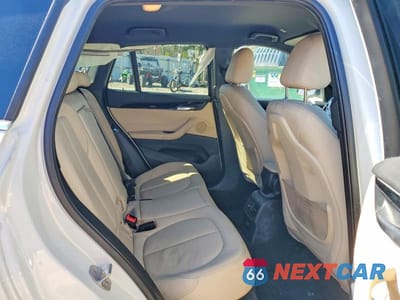 Zdjęcie 11 z 13 samochodu: 2016 BMW X1 XDRIVE28I VIN:WBXHT3C38GP881729 - miniatura
