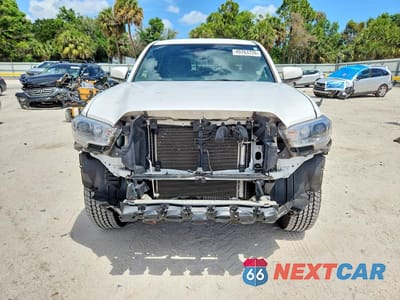 Piąte zdjęcie samochodu w środku: 2022 TOYOTA TACOMA TRD OFF-ROAD VIN:3TMAZ5CN8NM175504 - miniatura