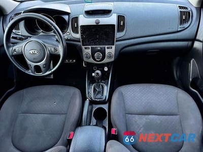 Zdjęcie 9 z 10 samochodu: 2011 KIA FORTE SX VIN:KNAFW4A30B5334170 - miniatura