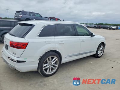 Trzecie zdjęcie samochodu z tyłu: 2018 AUDI Q7 PRESTIGE VIN:WA1VAAF77JD054879 - miniatura