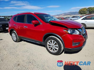 Czwarte zdjęcie samochodu z boku: 2017 NISSAN ROGUE SV VIN:JN8AT2MV4HW269340 - miniatura