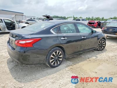 Trzecie zdjęcie samochodu z tyłu: 2017 NISSAN ALTIMA 2.5 SV VIN:1N4AL3AP2HC493334 - miniatura