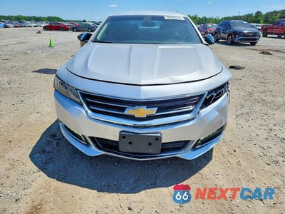 Piąte zdjęcie samochodu w środku: 2018 CHEVROLET IMPALA LT VIN:2G1105S33J9151150 - miniatura
