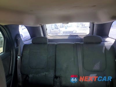 Zdjęcie 10 z 13 samochodu: 2006 PONTIAC TORRENT VIN:2CKDL63F366023731 - miniatura