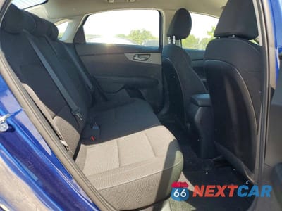 Zdjęcie 10 z 12 samochodu: 2021 KIA FORTE LXS VIN:3KPF24AD6ME392329 - miniatura