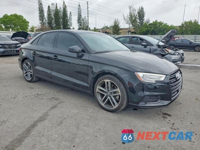 Czwarte zdjęcie samochodu z boku: 2020 AUDI A3 PREMIUM VIN:WAUAUGFF7LA003339 - miniatura
