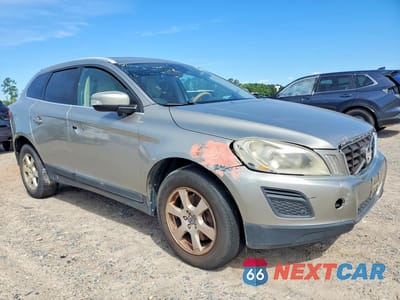 Czwarte zdjęcie samochodu z boku: 2012 VOLVO XC60 3.2 VIN:YV4952DLXC2327018 - miniatura