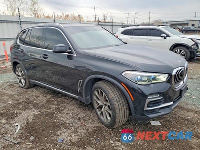 Czwarte zdjęcie samochodu z boku: 2019 BMW X5 XDRIVE40I VIN:5UXCR6C57KLK88645 - miniatura