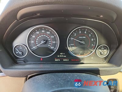 Zdjęcie 9 z 12 samochodu: 2018 BMW 330 XI VIN:WBA8D9G54JNU67730 - miniatura