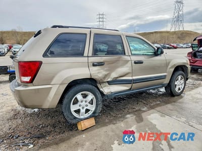 Trzecie zdjęcie samochodu z tyłu: 2006 JEEP GRAND CHEROKEE LAREDO VIN:1J4GR48K26C256398 - miniatura