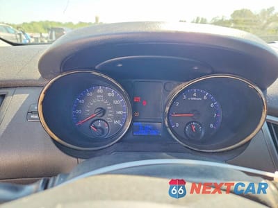 Zdjęcie 9 z 11 samochodu: 2012 HYUNDAI GENESIS VIN:KMHHT6KD1CU068992 - miniatura