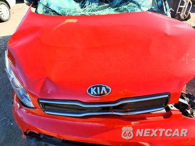 Zdjęcie 11 z 12 samochodu: 2017 KIA SOUL + VIN:KNDJP3A53H7461739 - miniatura