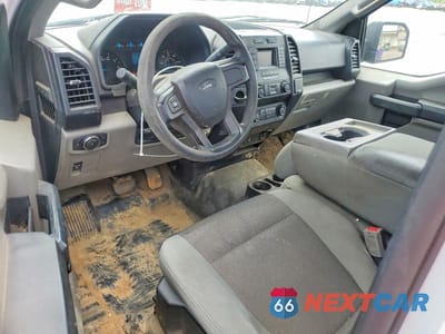 Zdjęcie 8 z 12 samochodu: 2016 FORD F150 VIN:1FTMF1CPXGKF43322 - miniatura
