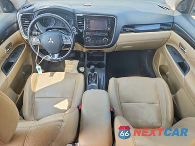 Zdjęcie 8 z 13 samochodu: 2016 MITSUBISHI OUTLANDER SE VIN:JA4AZ3A33GZ033238 - miniatura