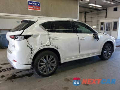 Trzecie zdjęcie samochodu z tyłu: 2025 MAZDA CX-5 SIGNATURE VIN:JM3KFBXY5S0612266 - miniatura