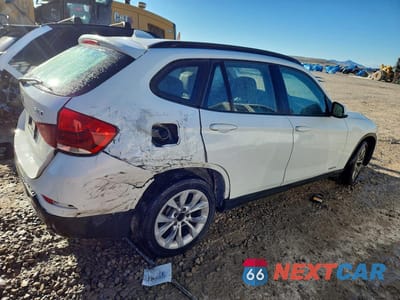 Trzecie zdjęcie samochodu z tyłu: 2013 BMW X1 XDRIVE28I VIN:WBAVL1C59DVR82904 - miniatura