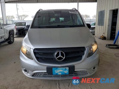 Piąte zdjęcie samochodu w środku: 2016 MERCEDES-BENZ METRIS VIN:WD4PG2EE0G3096964 - miniatura