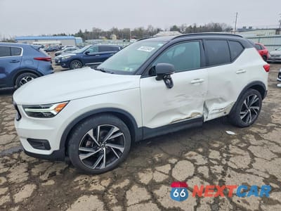 2021 VOLVO XC40 T5 R-DESIGN YV4162UM6M2468172 - główne zdjęcie licytacji z USA - miniatura
