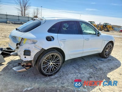 Trzecie zdjęcie samochodu z tyłu: 2019 PORSCHE MACAN VIN:WP1AA2A54KLB06829 - miniatura