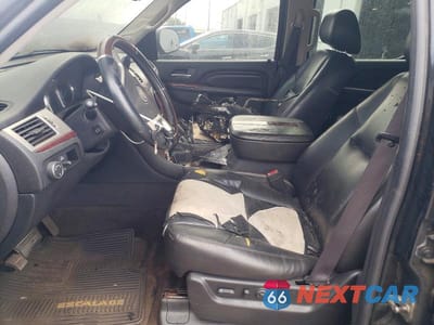 Zdjęcie 7 z 13 samochodu: 2011 CADILLAC ESCALADE ESV PREMIUM VIN:1GYS4JEF6BR144810 - miniatura