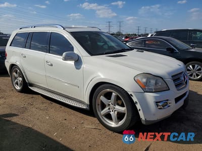Czwarte zdjęcie samochodu z boku: 2008 MERCEDES-BENZ GL 550 4MATIC VIN:4JGBF86E98A353783 - miniatura