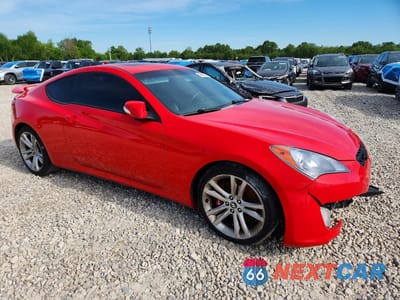 Czwarte zdjęcie samochodu z boku: 2010 HYUNDAI GENESIS COUPE 3.8L VIN:KMHHU6KH9AU013137 - miniatura