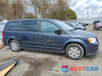 Czwarte zdjęcie samochodu z boku: 2013 DODGE GRAND CARAVAN SE VIN:2C4RDGBG6DR639011 - miniatura